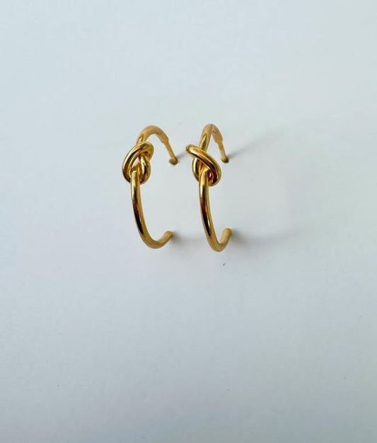 Knots Hoops