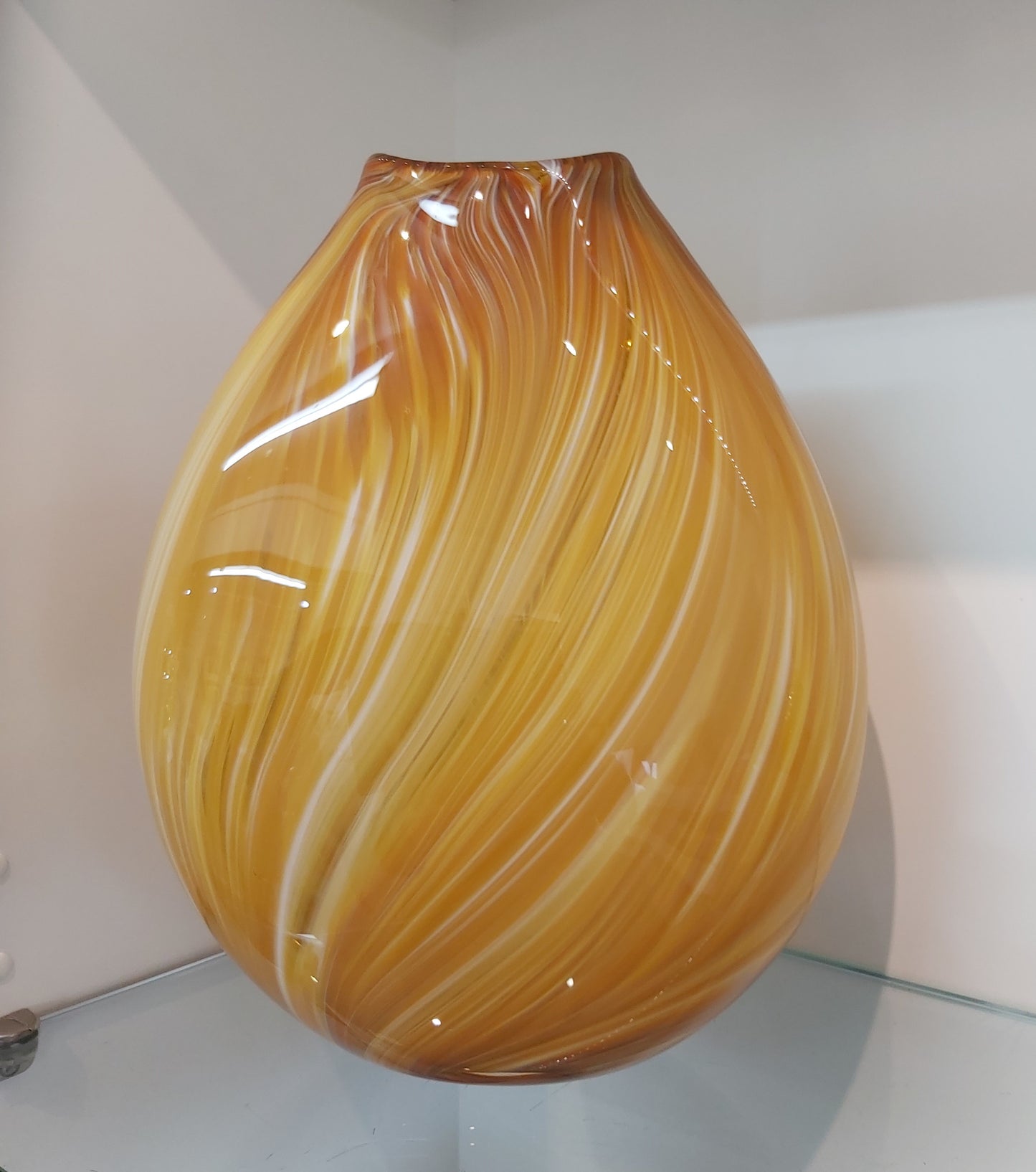 Mohua Feather Vase
