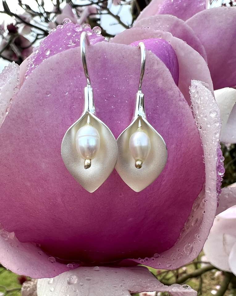 Pearl Lily Earrings